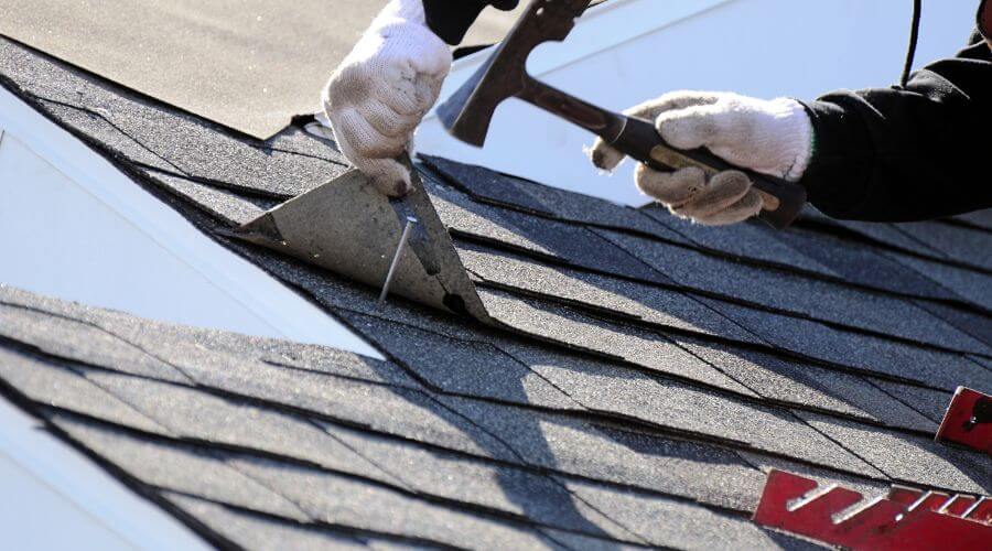 Expert new roof installation services in Rossville, IL